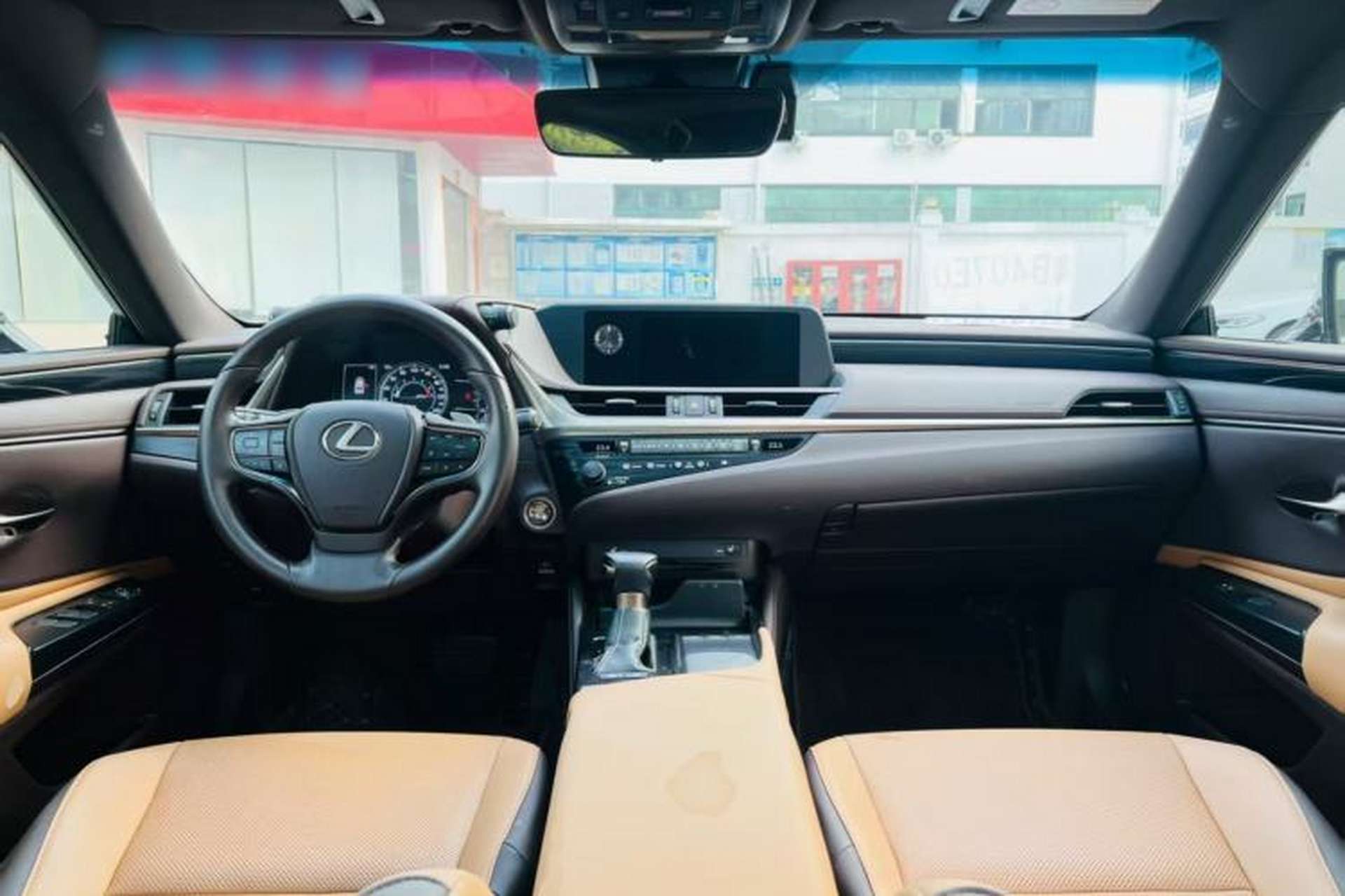 Used Lexus ES 2020 200 Excellence Edition Center Console