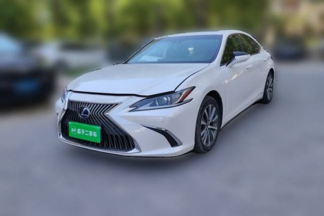 Used Lexus ES 2020 300h Premier Edition