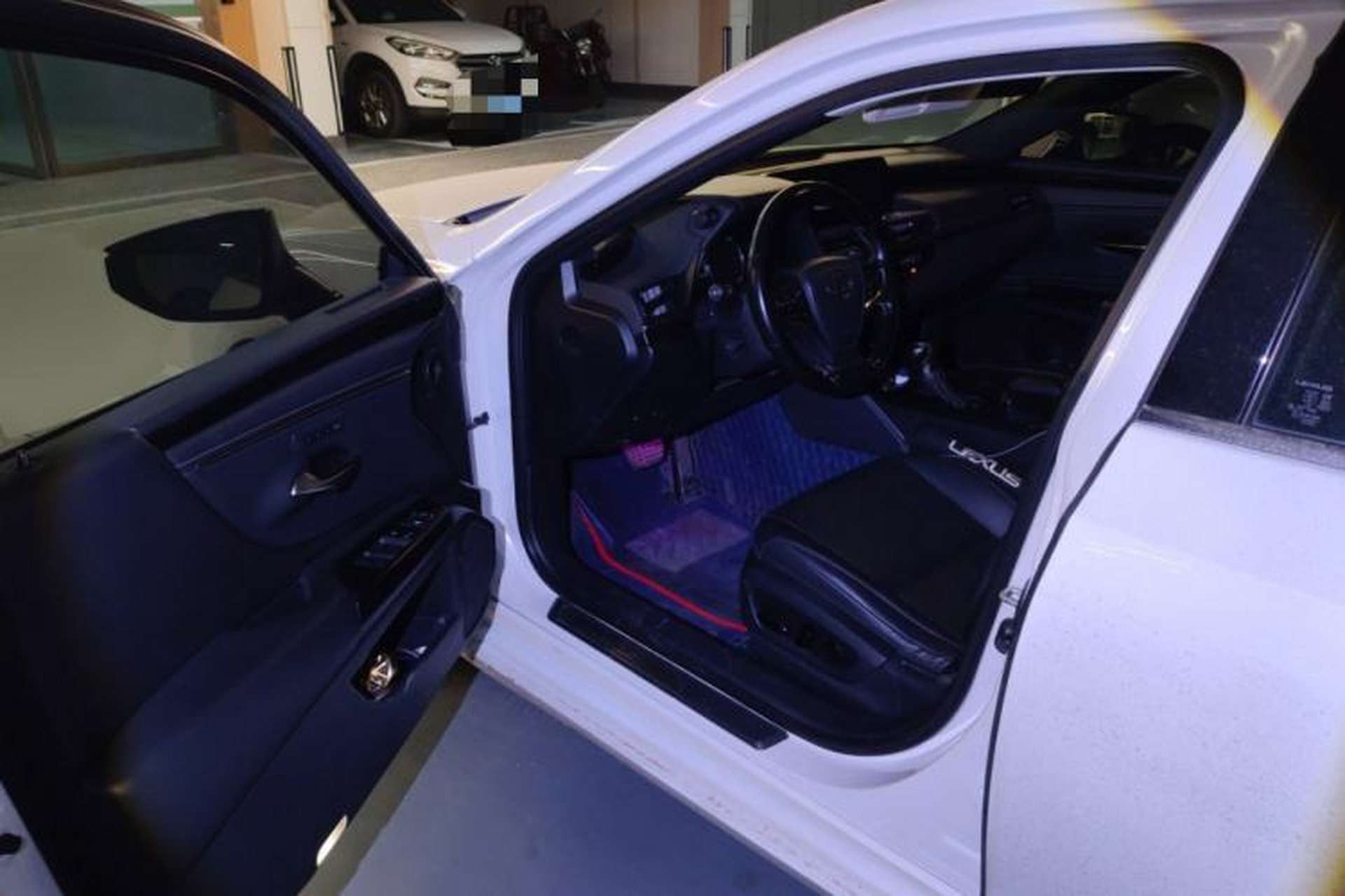 Used Lexus ES 2020 200 Luxury Edition Driver Seat