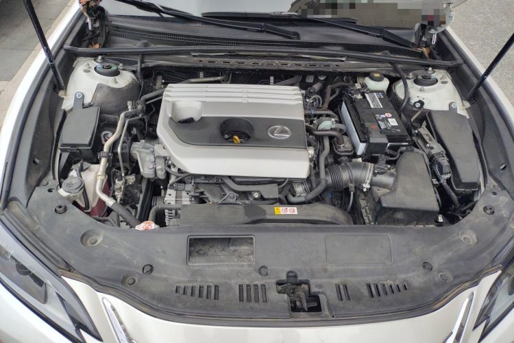 Used Lexus ES 2020 200 Luxury Edition Engine Bay
