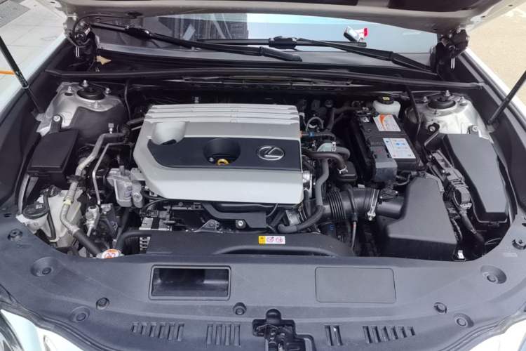 Used Lexus ES 2020 200 Excellence Edition Engine Bay