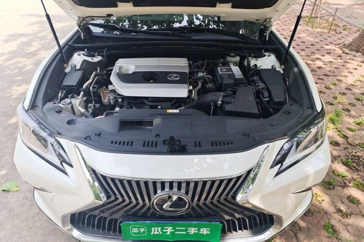 Used Lexus ES 2020 200 Excellence Edition Engine Bay