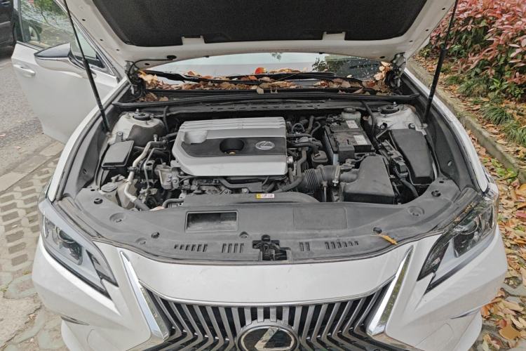 Used Lexus ES 2020 200 Excellence Edition Engine Bay