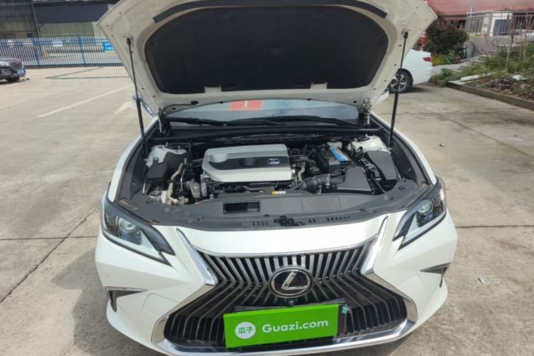 Used Lexus ES 2020 200 Excellence Edition Engine Bay