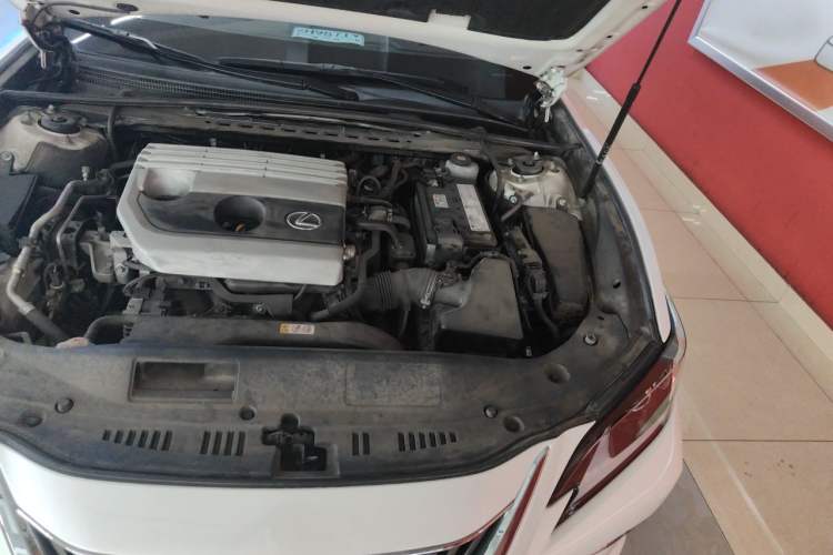 Used Lexus ES 2020 200 Excellence Edition Engine Bay Left