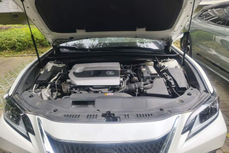 Used Lexus ES 2020 200 Excellence Edition Engine Bay