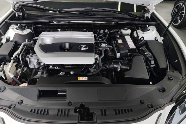 Used Lexus ES 2020 200 Excellence Edition Engine Bay