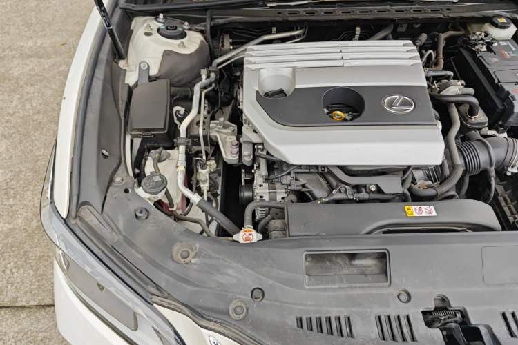 Used Lexus ES 2020 200 Excellence Edition Engine Bay Right