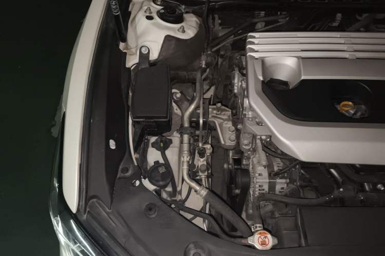 Used Lexus ES 2020 200 Luxury Edition Engine Bay Right