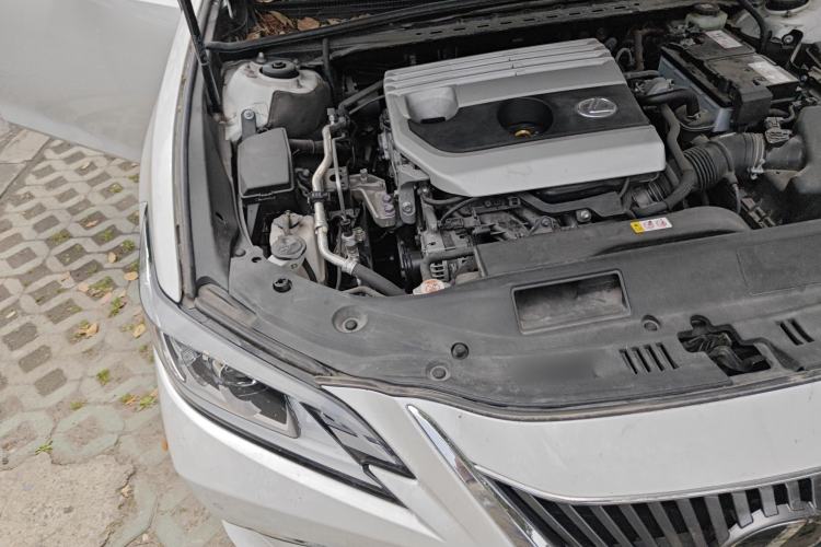 Used Lexus ES 2020 200 Excellence Edition Engine Bay Right