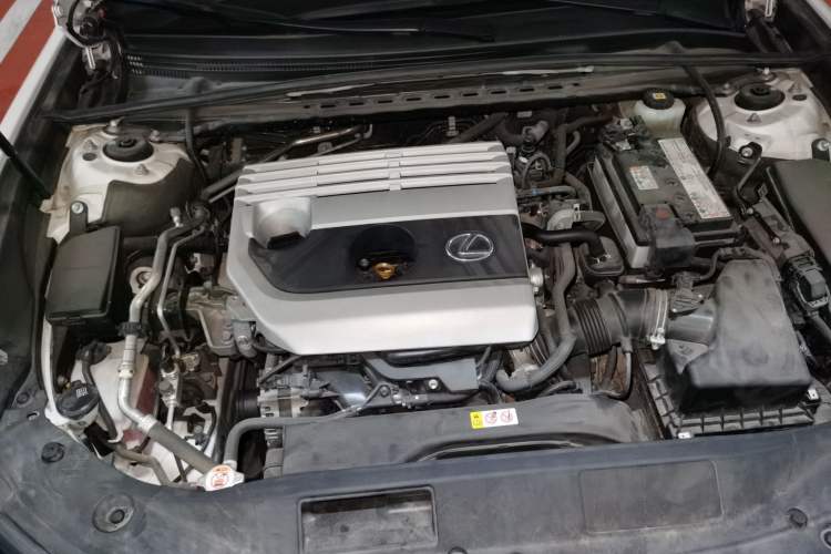 Used Lexus ES 2020 200 Excellence Edition Engine Bay Right