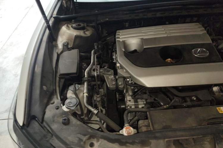 Used Lexus ES 2020 200 Excellence Edition Engine Bay Right
