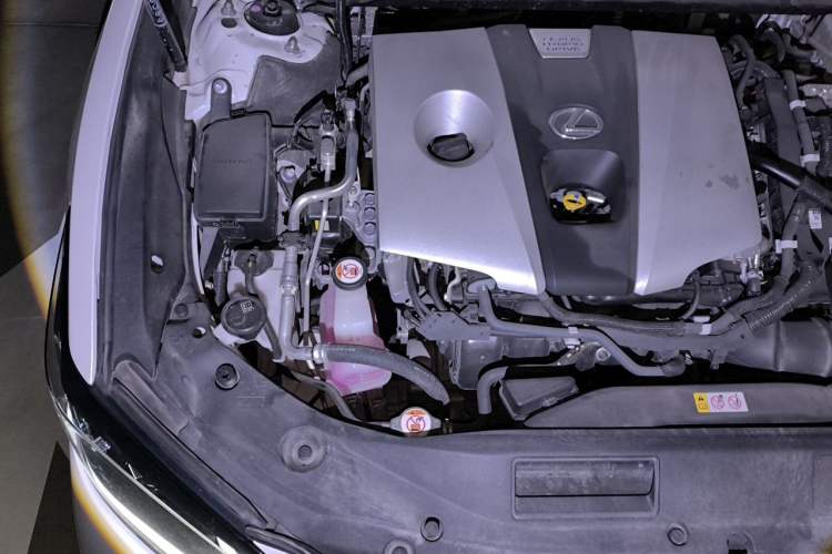 Used Lexus ES  Engine Bay Right