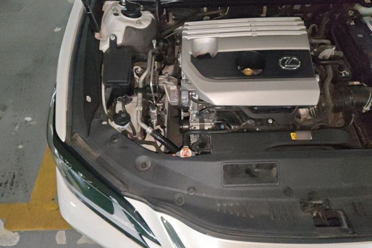Used Lexus ES 2020 200 Luxury Edition Engine Bay Right