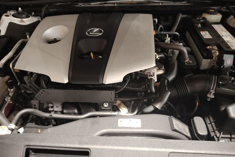 Used Lexus ES 2020 260 Excellence Edition Engine Bay