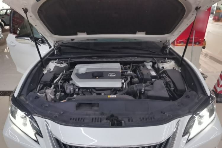 Used Lexus ES 2020 200 Luxury Edition Engine Bay