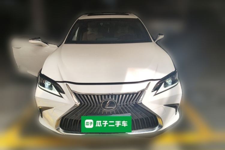 Used Lexus ES 2020 200 Excellence Edition Exterior 1