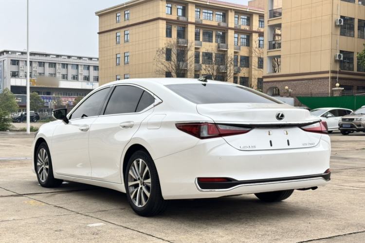 Used Lexus ES 2020 260 Excellence Edition Exterior 1