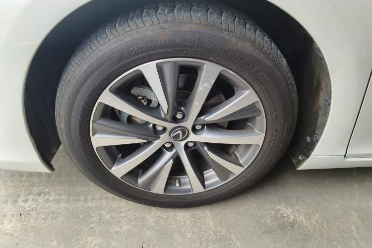 Used Lexus ES 2020 200 Excellence Edition Exterior 1