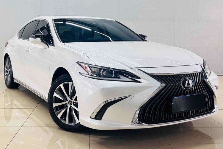 Used Lexus ES 2020 200 Excellence Edition Exterior 1
