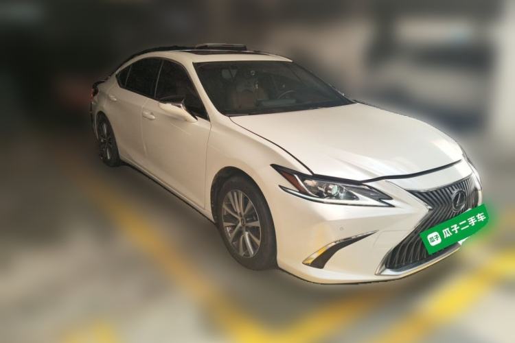 Used Lexus ES 2020 200 Excellence Edition Exterior 2