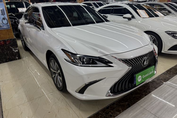 Used Lexus ES 2020 200 Excellence Edition Exterior 2
