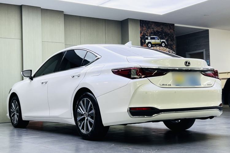 Used Lexus ES 2020 200 Excellence Edition Exterior 2