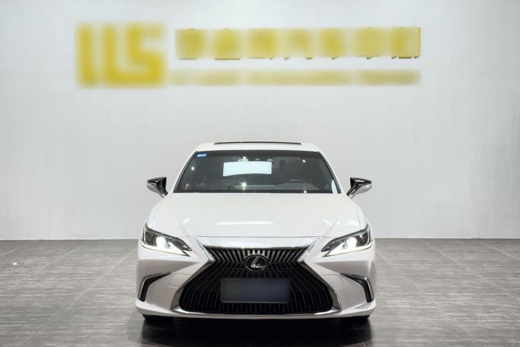 Used Lexus ES 2020 260 Excellence Edition Exterior 2