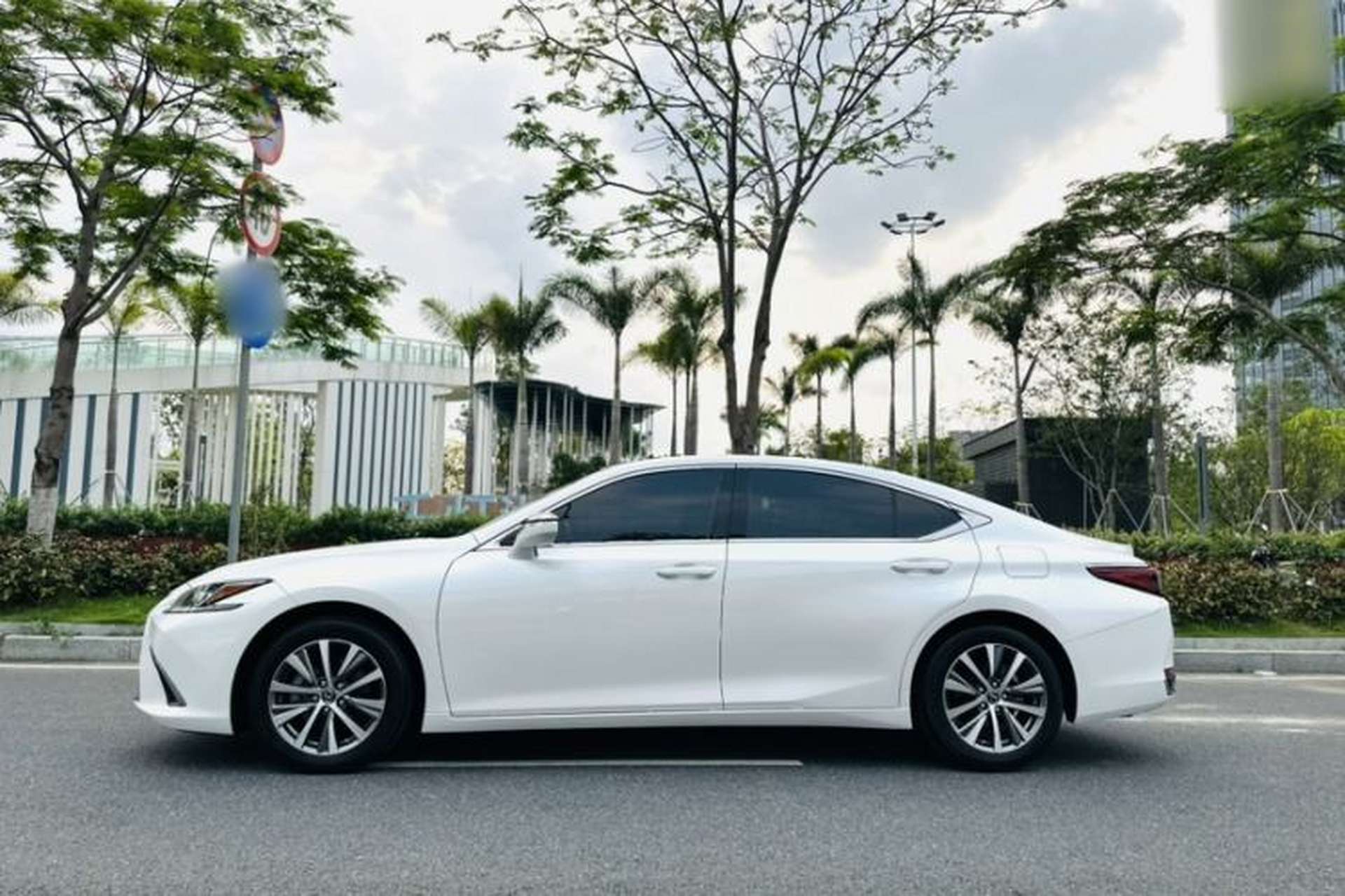 Used Lexus ES 2020 260 Excellence Edition Exterior 2