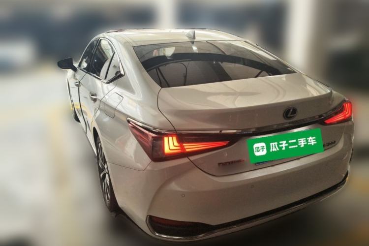 Used Lexus ES 2020 200 Excellence Edition Exterior 3