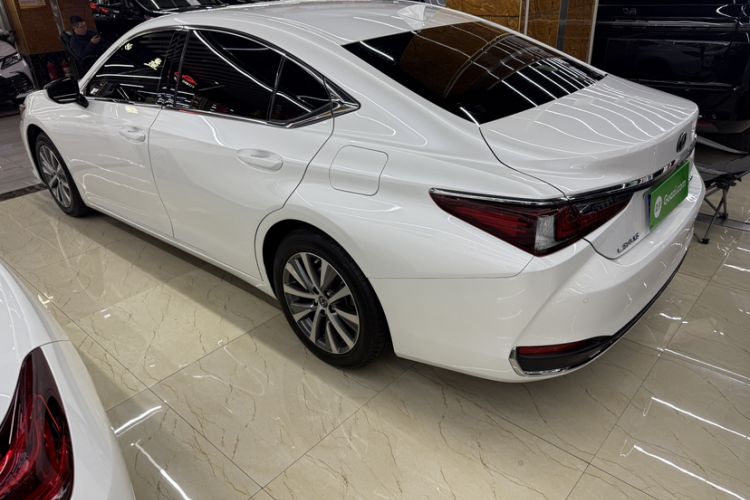 Used Lexus ES 2020 200 Excellence Edition Exterior 3