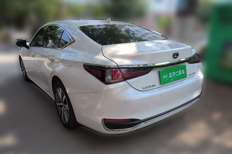 Used Lexus ES 2020 200 Excellence Edition Exterior 3
