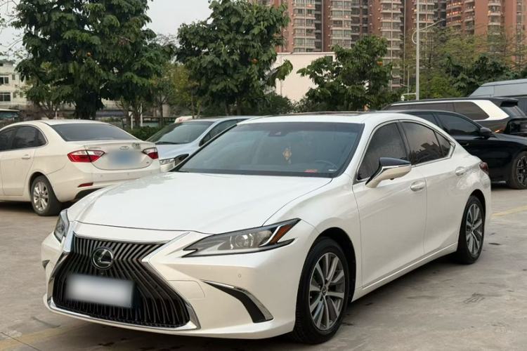 Used Lexus ES 2020 200 Excellence Edition Exterior 3