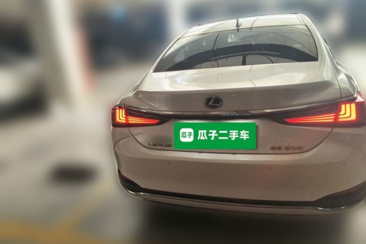 Used Lexus ES 2020 200 Excellence Edition Exterior 4