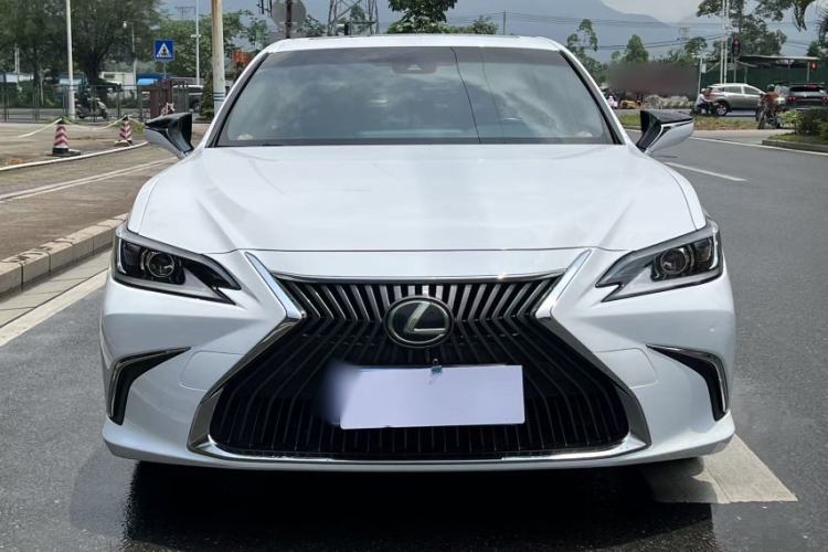 Used Lexus ES 2020 200 Excellence Edition Exterior 4