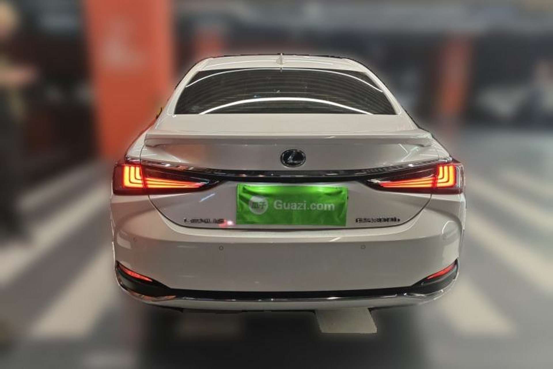 Used Lexus ES 2020 300h Executive Edition Exterior 4