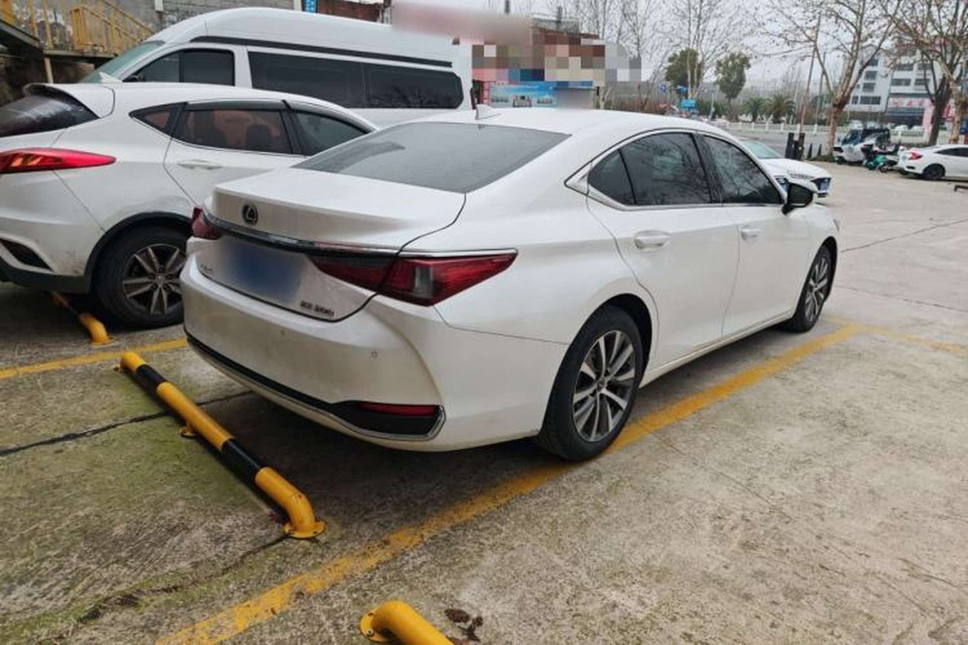Used Lexus ES 2020 200 Excellence Edition Exterior 4