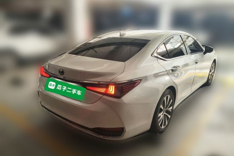 Used Lexus ES 2020 200 Excellence Edition Exterior 5