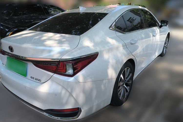 Used Lexus ES 2020 200 Excellence Edition Exterior 5