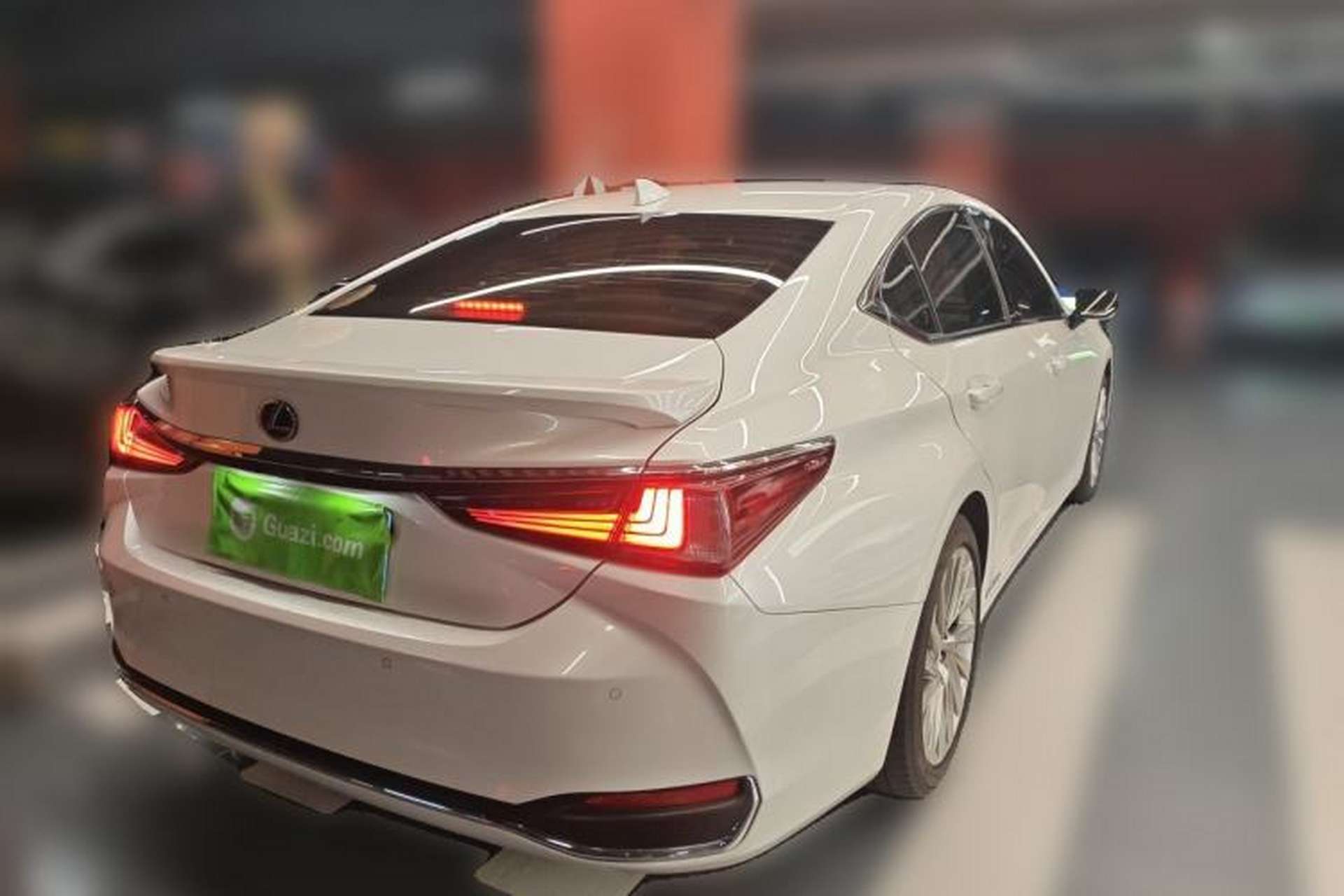 Used Lexus ES 2020 300h Executive Edition Exterior 5