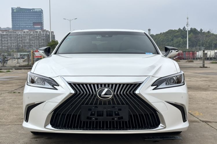 Used Lexus ES 2020 260 Excellence Edition Exterior 5