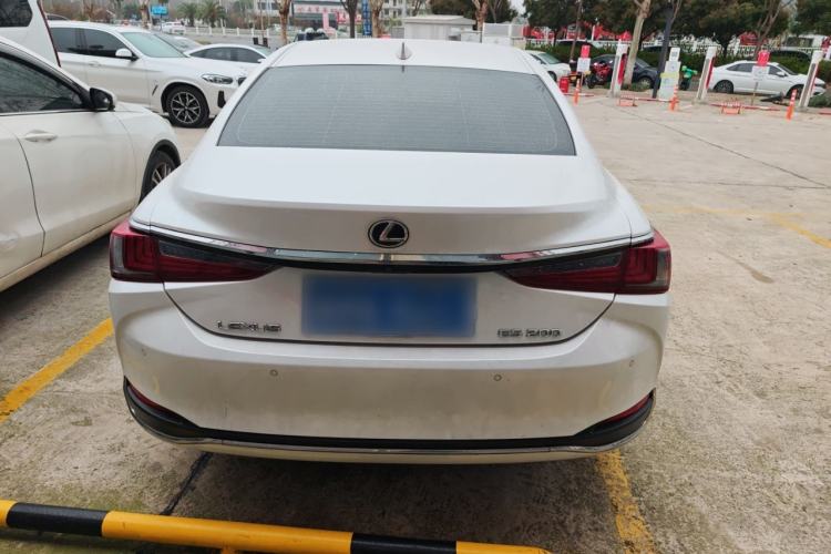 Used Lexus ES 2020 200 Excellence Edition Exterior 5