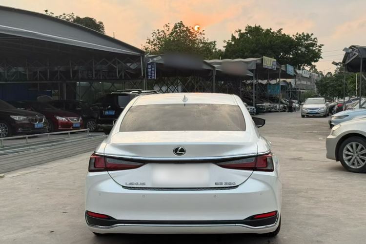 Used Lexus ES 2020 200 Excellence Edition Exterior 5