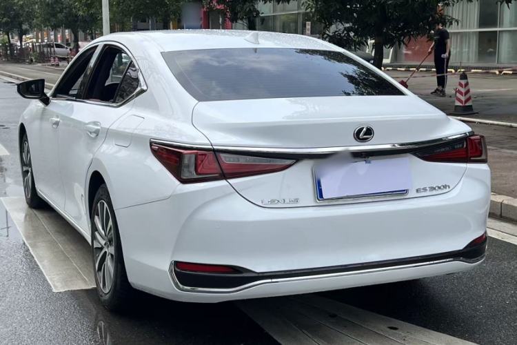 Used Lexus ES 2020 200 Excellence Edition Exterior 6