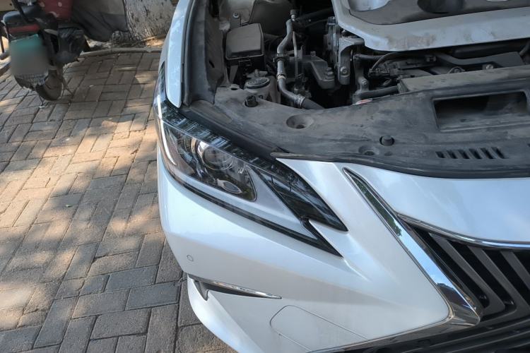 Used Lexus ES 2020 200 Excellence Edition Exterior 6