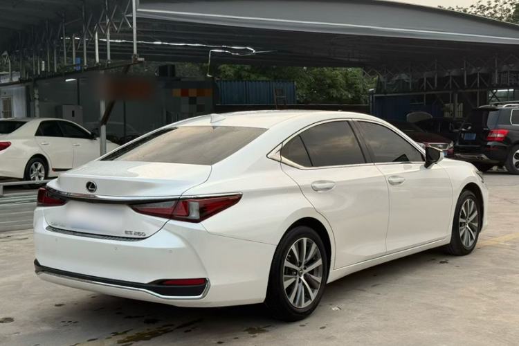 Used Lexus ES 2020 200 Excellence Edition Exterior 6