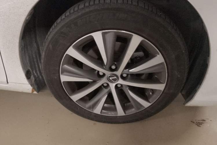 Used Lexus ES 2020 200 Excellence Edition Exterior 7