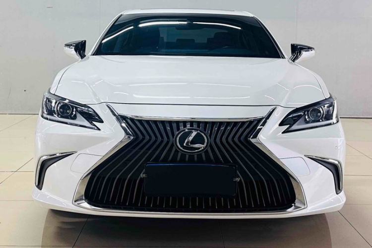 Used Lexus ES 2020 200 Excellence Edition Exterior 7