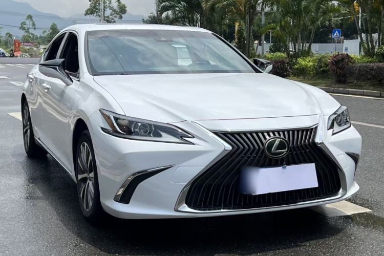 Used Lexus ES 2020 200 Excellence Edition Exterior 8