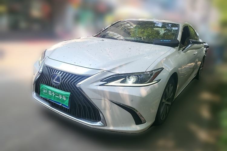 Używany Lexus ES 2020 300h Premier Edition Guazi used car, China used car export, Used car for sale, Used  cars, Cheapest cars for sale